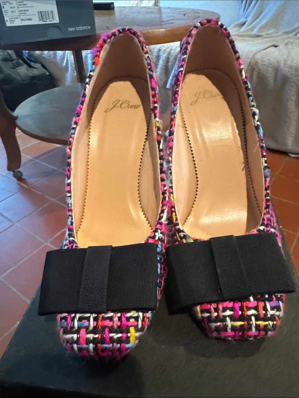 Jcrew Women’s Multicolor Tweed Block Heel Pumps with Glitter Heel and Black Bow - Picture 2 of 4
